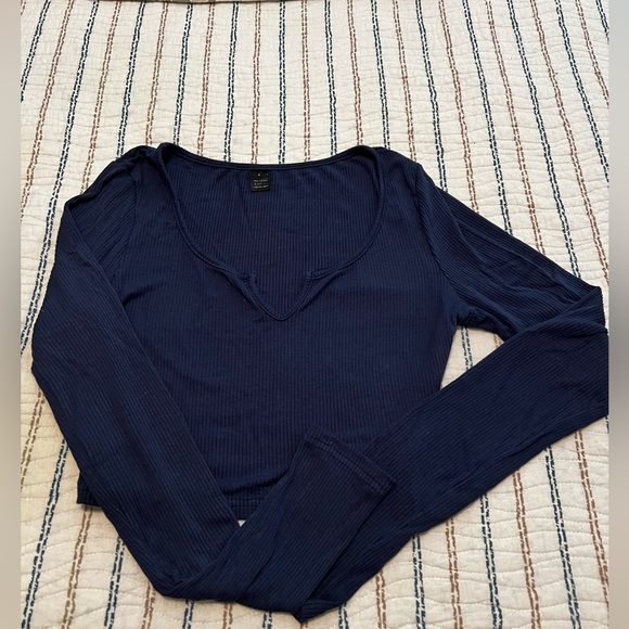 Large Forever 21 Top - Picture 2 of 2